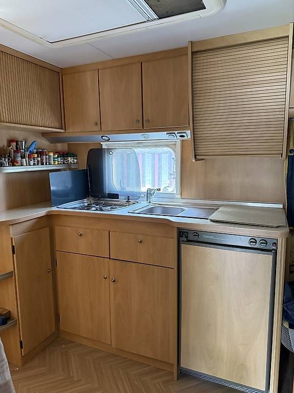 Véhicules de camping: Caravan Bürstner  Ventana 500TS 2001 – D'occasion à Münsingen par monic51 4