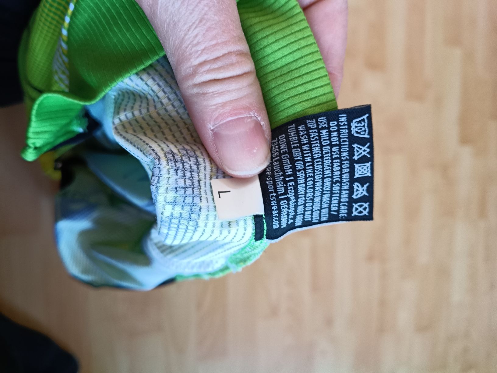 Canottiere & Pantaloni: Velo Trikot – Usato da Ormalingen venduto da Farnsburg 1