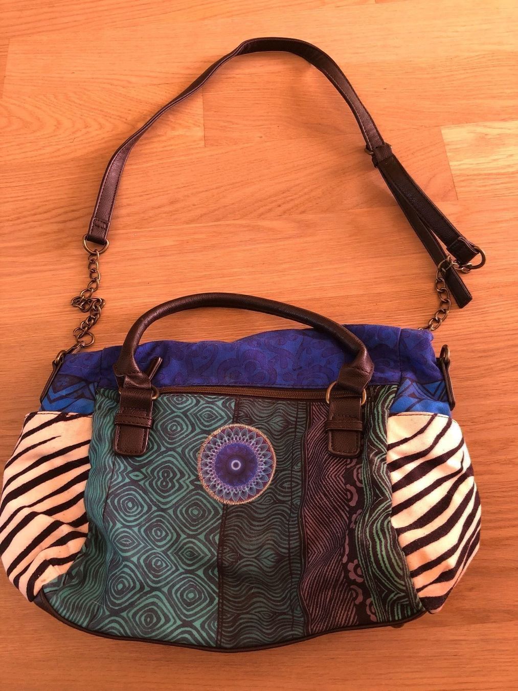 Desigual Borse da donna: Desigual Handtasche – Usato da Gelterkinden venduto da Familienferien 1
