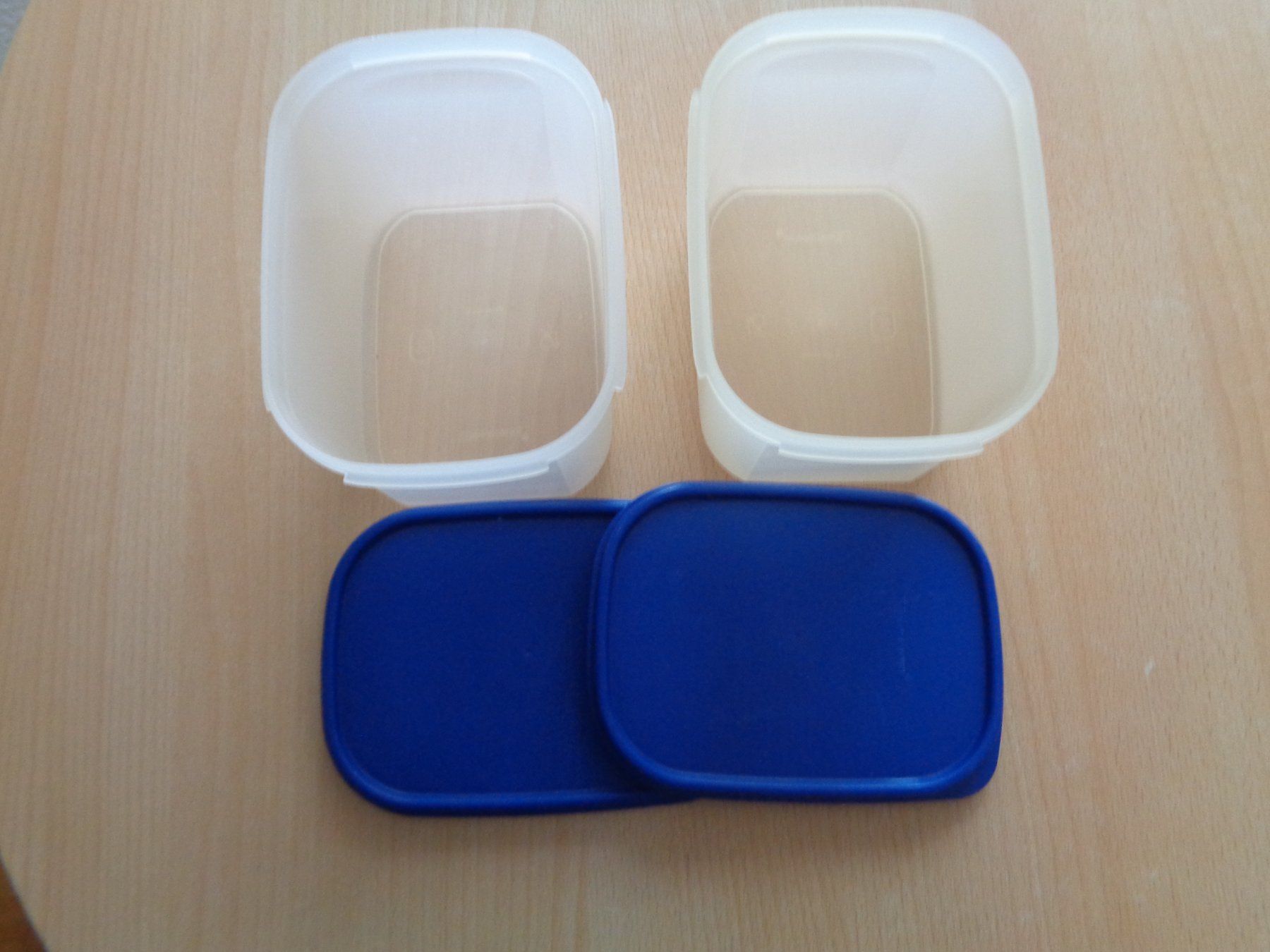 Tupperware Behälter & Ähnliches: Tupperware 2 Vorratsbehälter blau – Gebraucht aus Dietikon von chroetli77 1