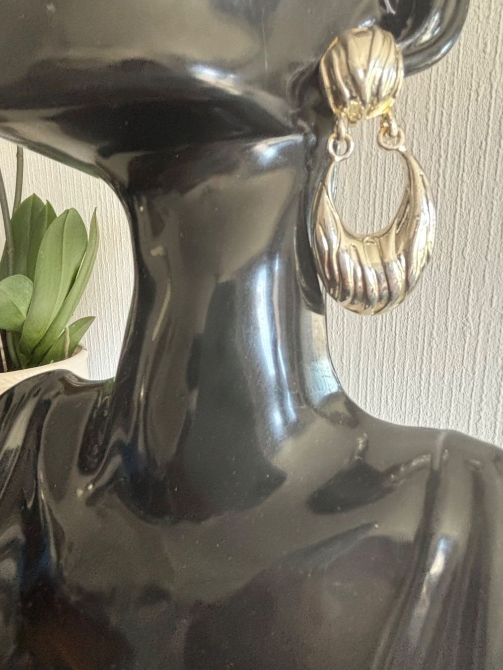 Orecchini pendenti & Orecchini a lobo: Clips d'oreilles vintages style moderniste – Usato da Peseux venduto da CharmeCommerce 1