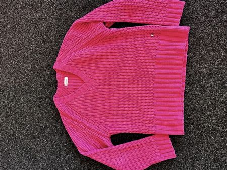 Kuscheliger knallpinker Pullover von Replay M