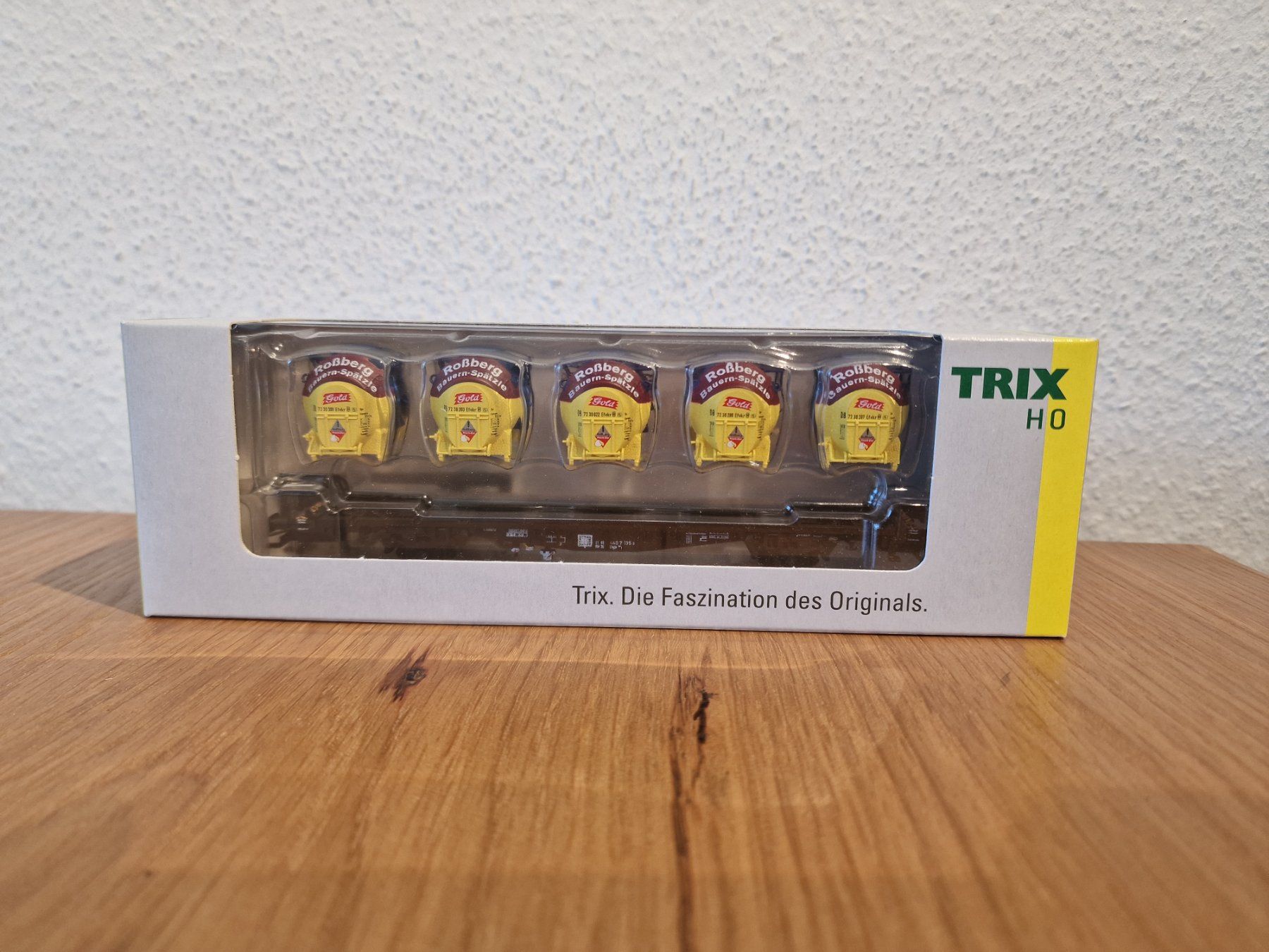 Trix Modellini di ferrovie: Behälterwagen Rossberg H0 – Nuovo e nell'imballaggio originale da Matten b. Interlaken venduto da lor_hr9w 3