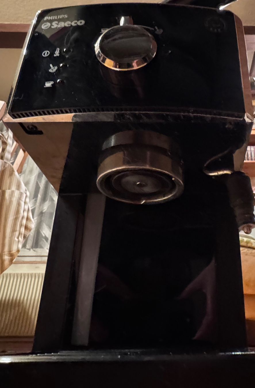 Saeco Macchine per caffè & Macchine per espresso: Philips Saeco HD8323 Kaffeemaschine – Usato da Unterengstringen venduto da NOISE 5