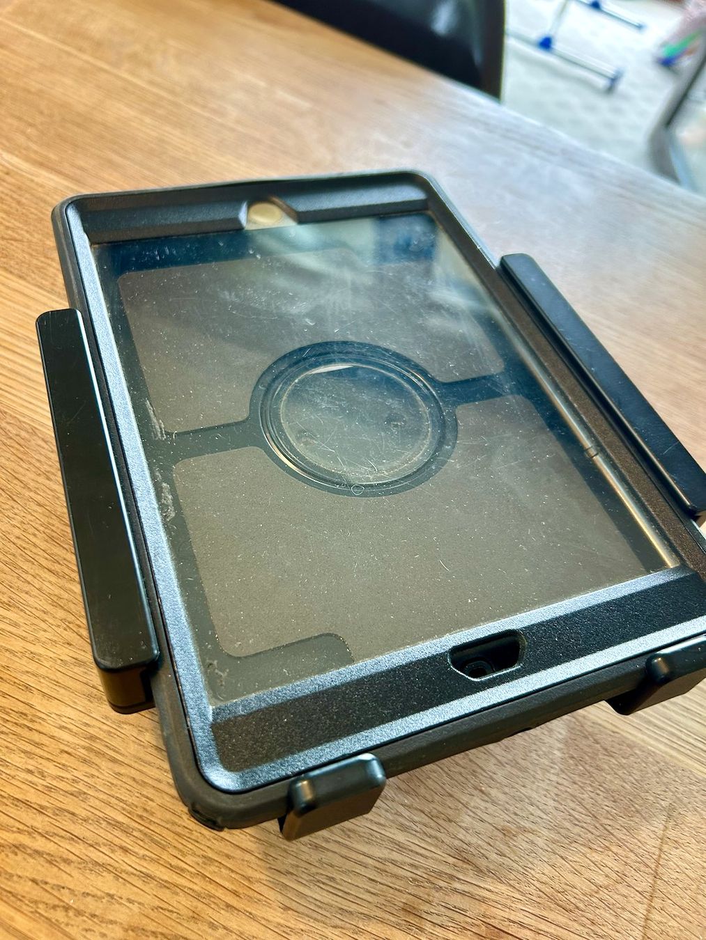 Wandhalterungen: OtterBox iPad mini Hülle + Brodit Halterung – Gebraucht aus St.Gallen von little_roadtrip 5