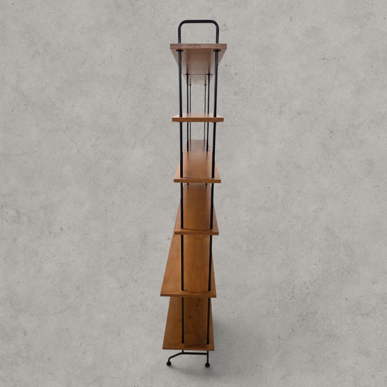 Scaffali: Filigranes Mid-Century Regalsystem im zeitlosen String-Stil – Usato da Rieden AG venduto da RuvensBrocki 4