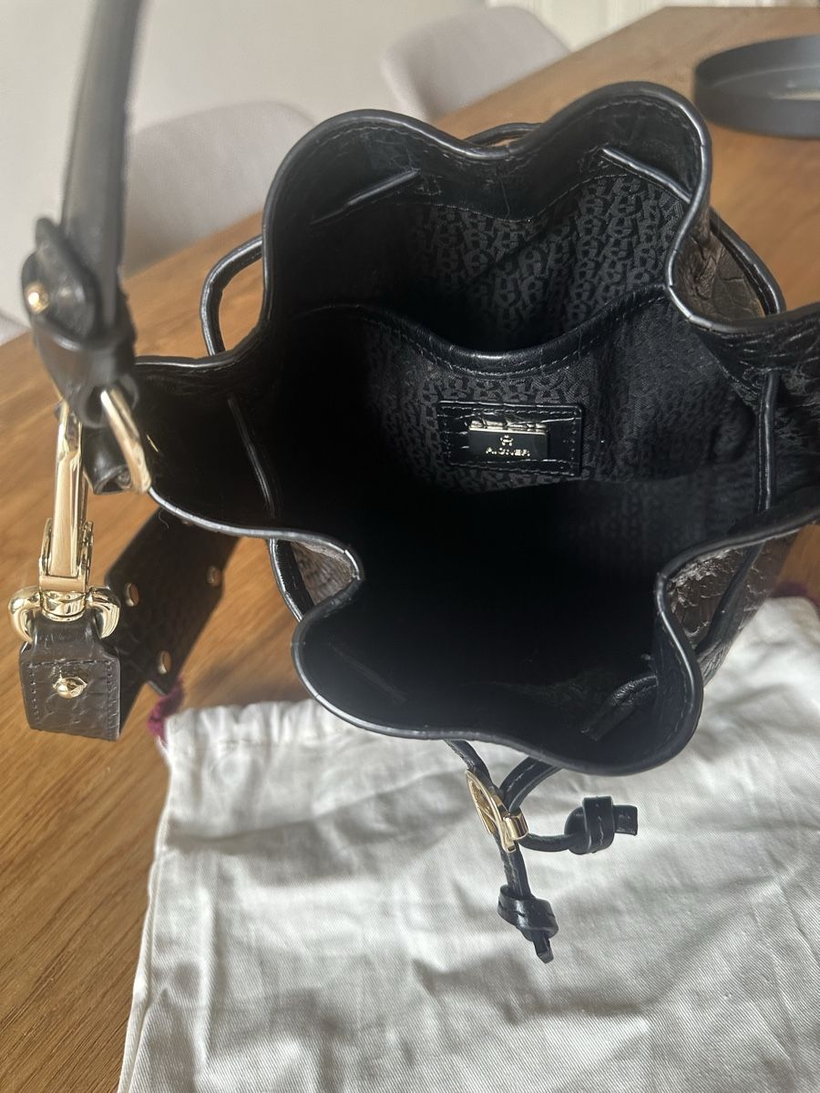 Aigner Borse da donna: AIGNER Crossbody Bag Black – Nuovo (secondo la descrizione) da Bern venduto da Laura_Bern 3