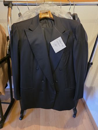 Smoking Sakko Kiton schwarz Grösse 60 wie neu