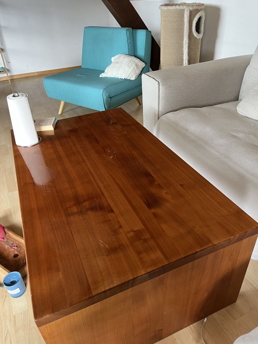Tavoli: Couchtisch Massivholz – Usato da Jegenstorf venduto da vanisaem