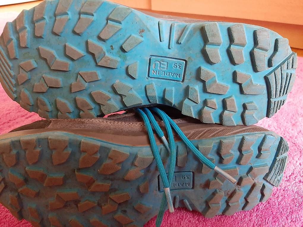 Damenschuhe: Wanderschuhe Grösse 39 – Gebraucht aus Lausanne von ftrevaz 2