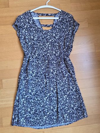 Kleid Blumenmuster, S