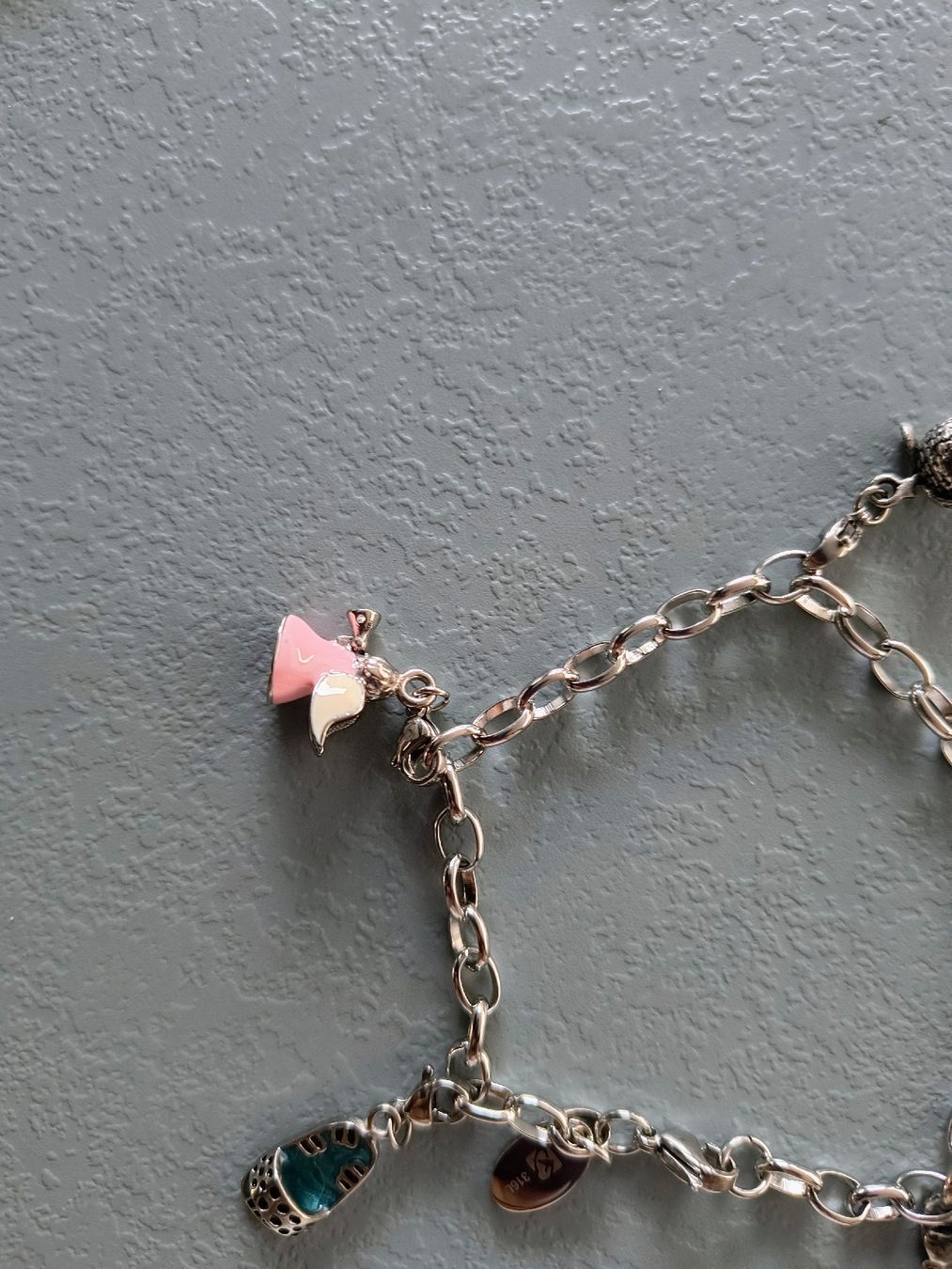 Armbänder & -reifen: Armband mit Charms neu – Neu und originalverpackt aus Würenlingen von Striga 2