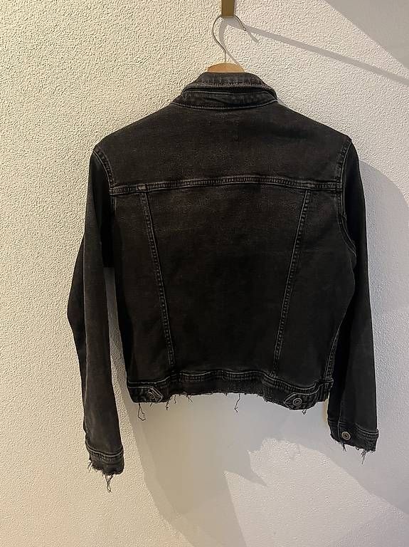 Giacche: Jean Jacket Zara Black – Usato da Zürich venduto da mik_7hwr 2