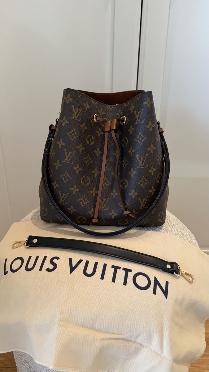 Louis Vuitton Borse: Louis Vuitton NéoNoé MM Monogram Canvas – Nuovo (secondo la descrizione) da Weiningen ZH venduto da Jeolina 6
