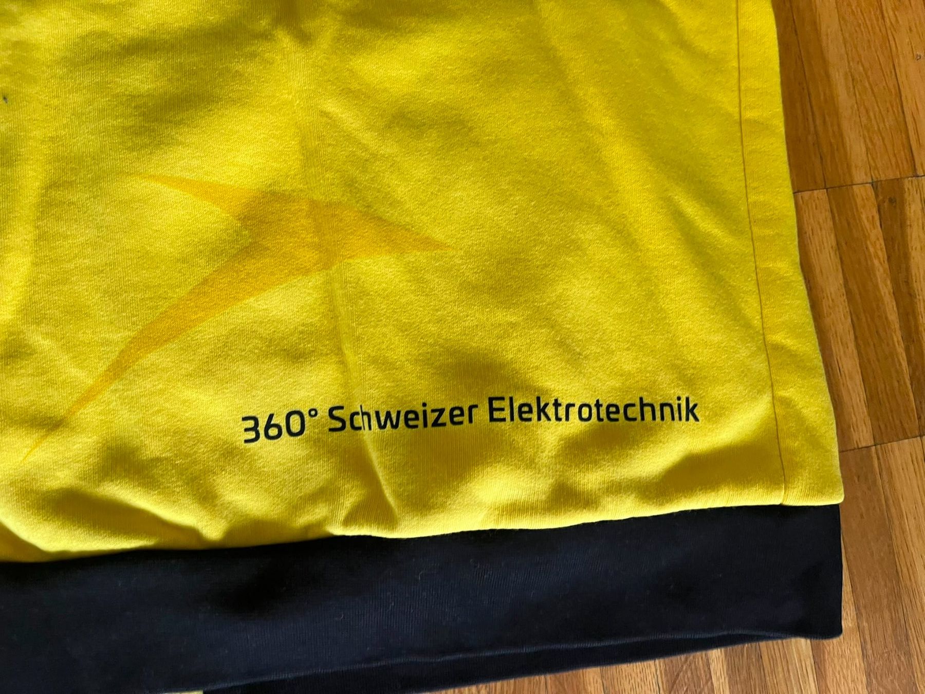 Giacche: HC Davos Jacke Grösse XXL – Usato da Küssnacht am Rigi venduto da Fueuerli 1