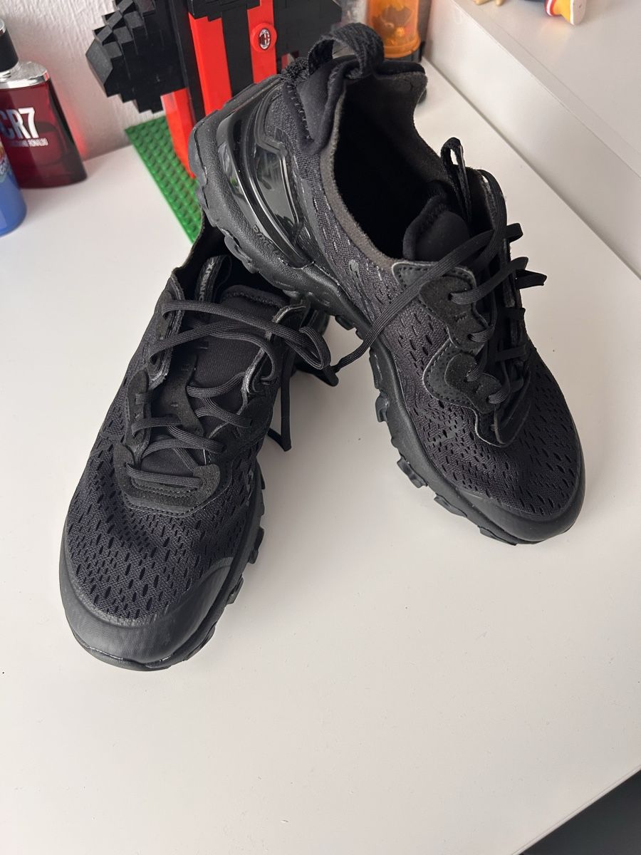 Nike Scarpe per ragazzi: Basket Nike React Vision – Nuovo (secondo la descrizione) da Sierre venduto da art_wqf9 1