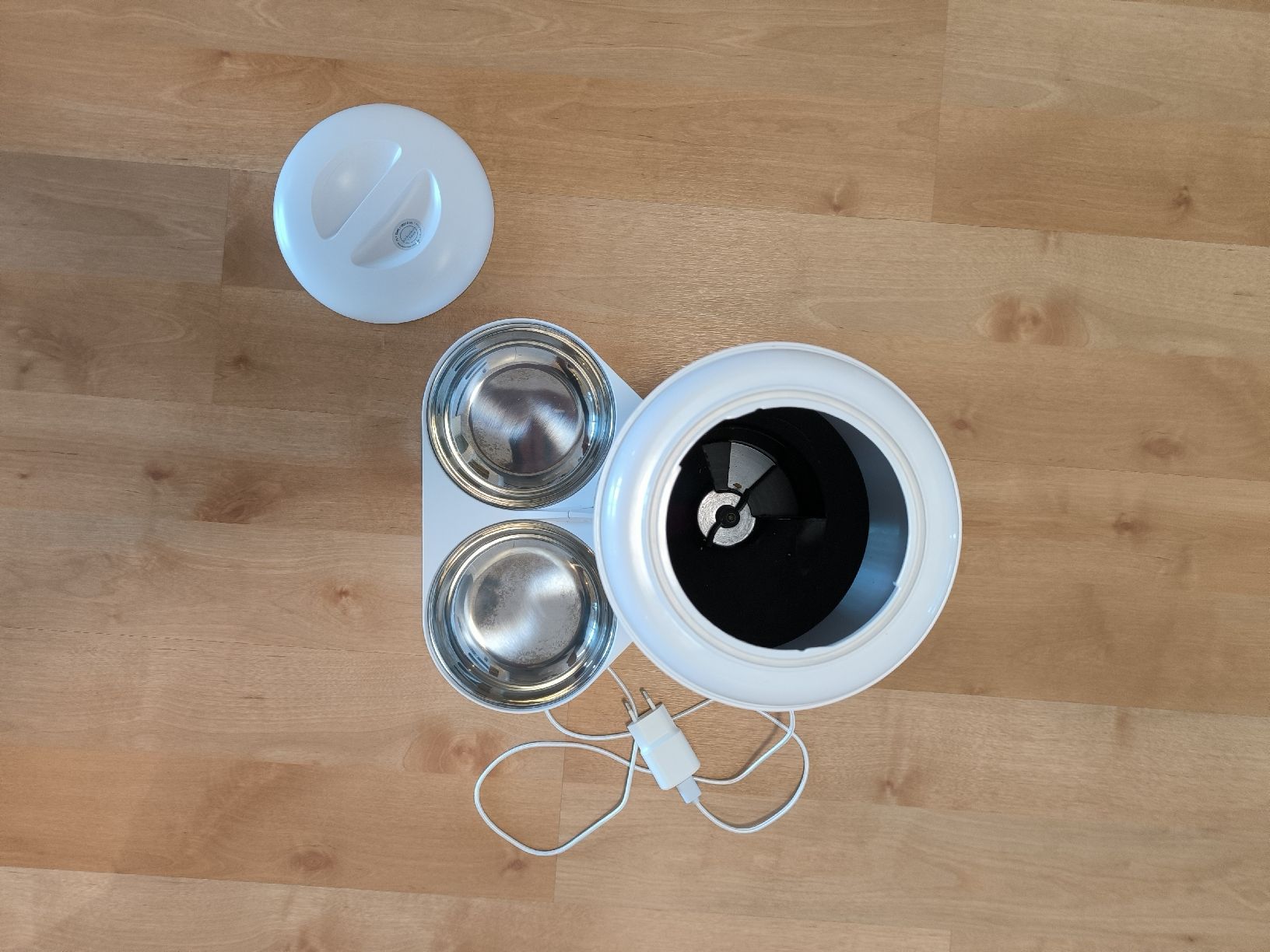 Petkit Mangimi: Futterautomat Petlibro weiss mit zwei Näpfen gebraucht – Usato da Thun venduto da quasimodo_82 1