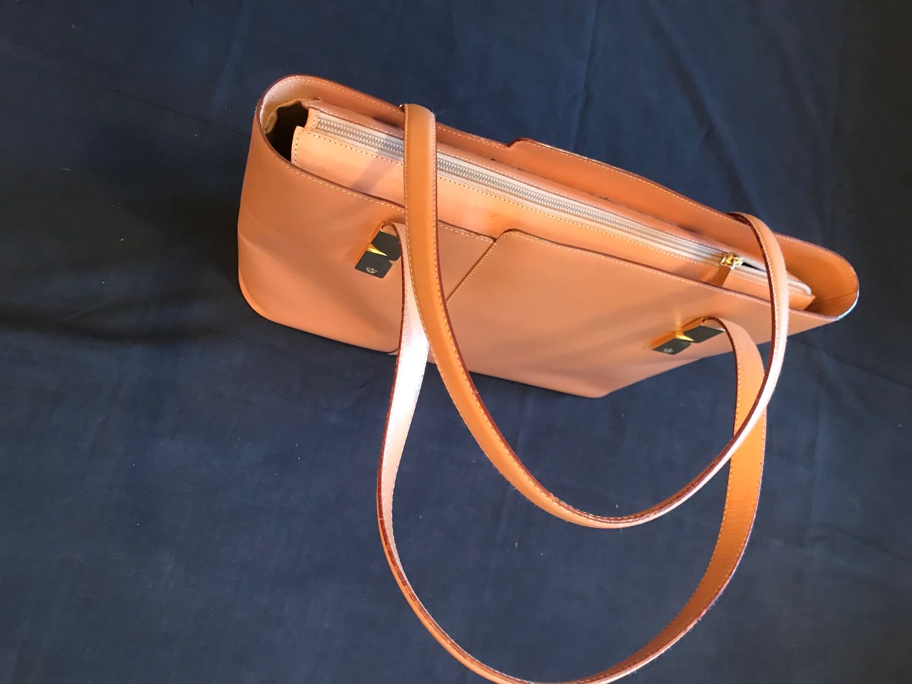Mcm Taschen für Damen: MCM Vintage Ledertasche (NEU) – Neu (gemäss Beschreibung) aus Zürich von pie_9tng 2