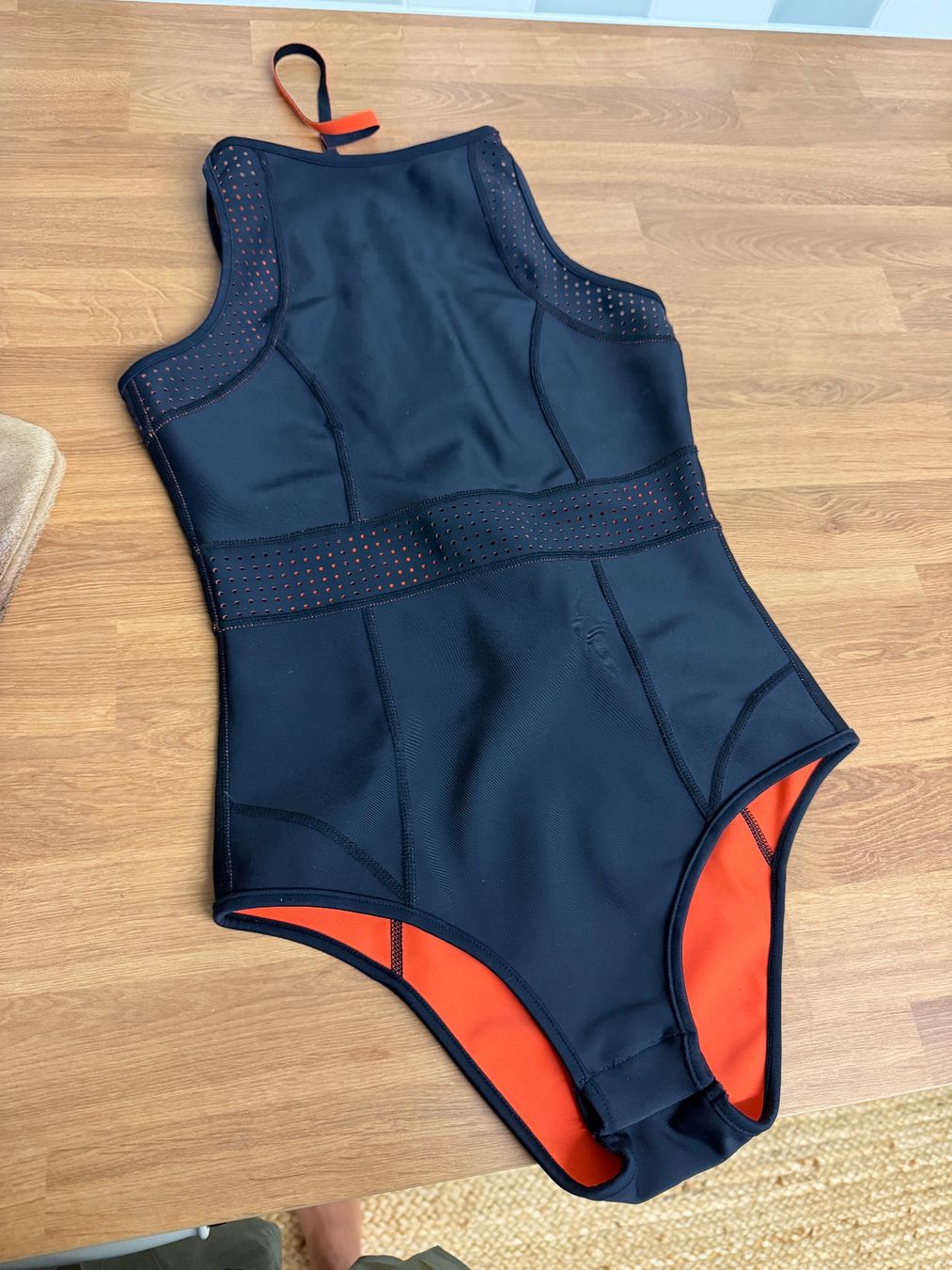 Rip Curl Costumi da bagno & Bikini: Surf Badeanzug Rip Curl, Gr.S  Schwarz – Usato da Erlenbach ZH venduto da Pocahoney