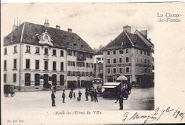 LA CHAUX - de - FONDS, place de l'hôtel de ville