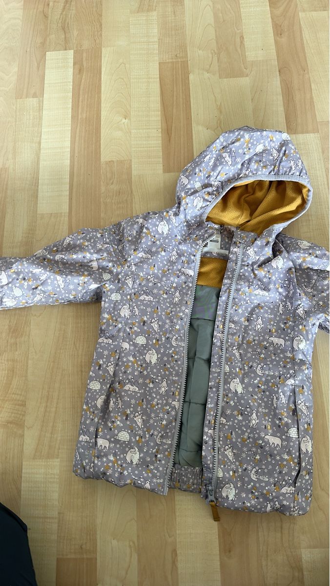 Jacken & Mäntel: Quencha Mädchen Winterjacke Gr 110 – Gebraucht aus Rüschlikon von Retobernina