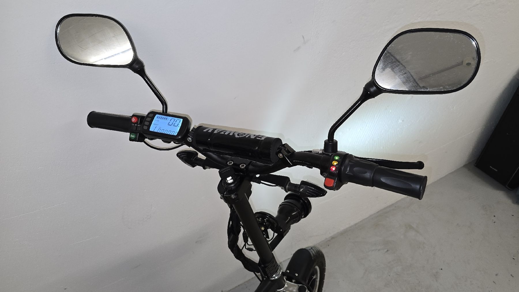 Scooters: E-roller E-Scooter 45 kmh Eneway Revoluzzer – Gebraucht aus Lenzburg von cameleoncolor 1