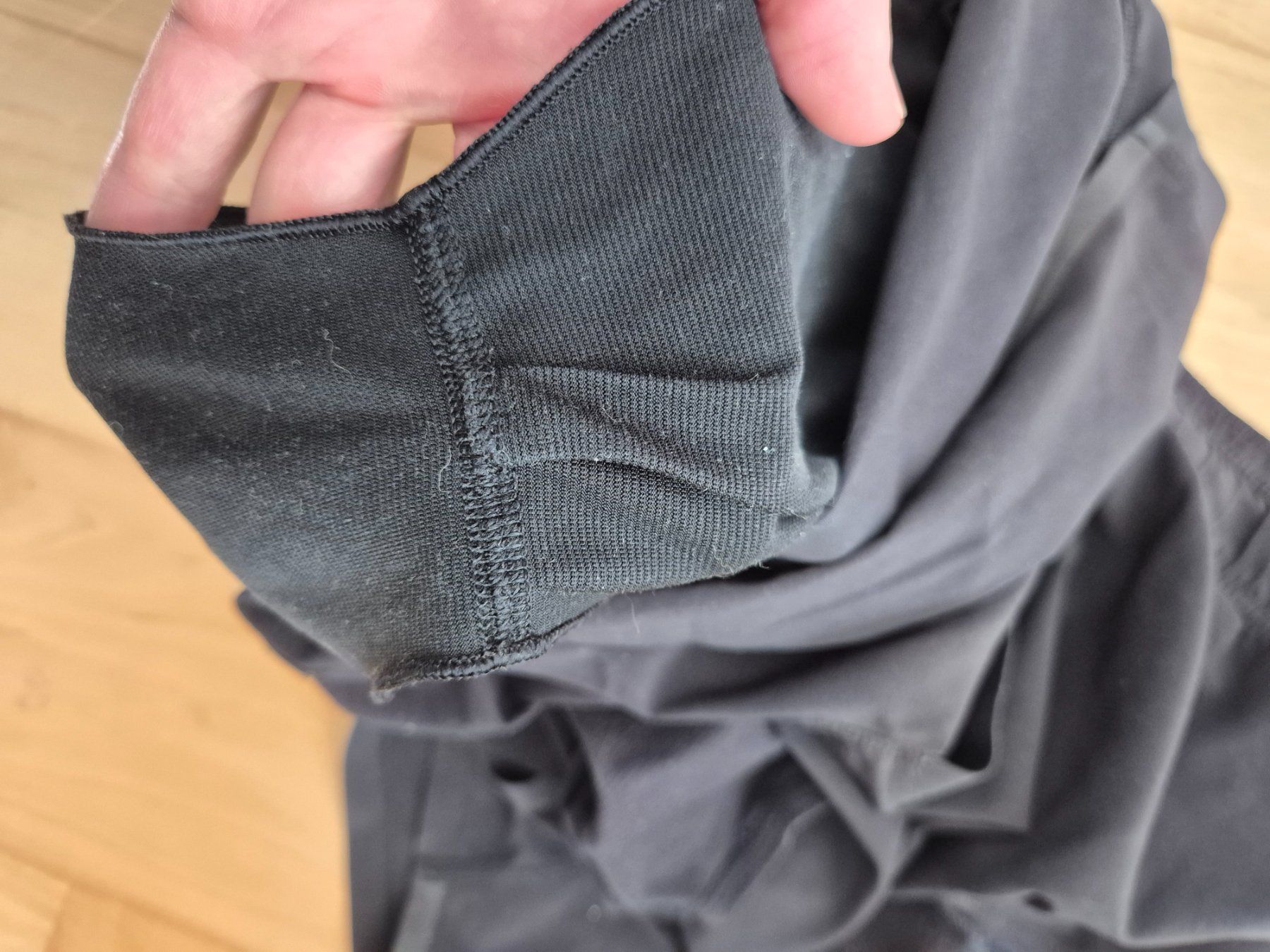 Lululemon Pantaloni: Lululemon shorts – Usato da Niederwil SG venduto da javatux 3
