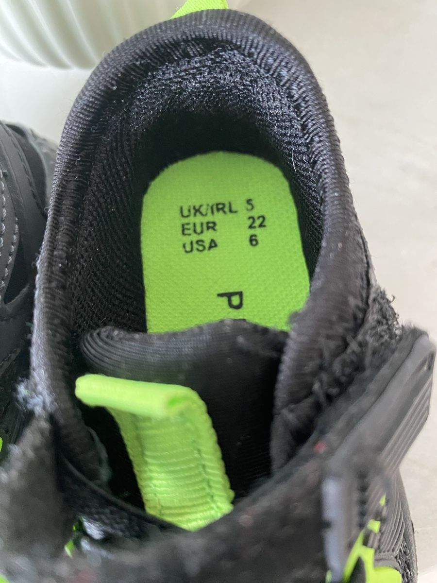 Scarpe per ragazzi: Baby sneakers 22 – Nuovo (secondo la descrizione) da Blonay venduto da art_7f87 3