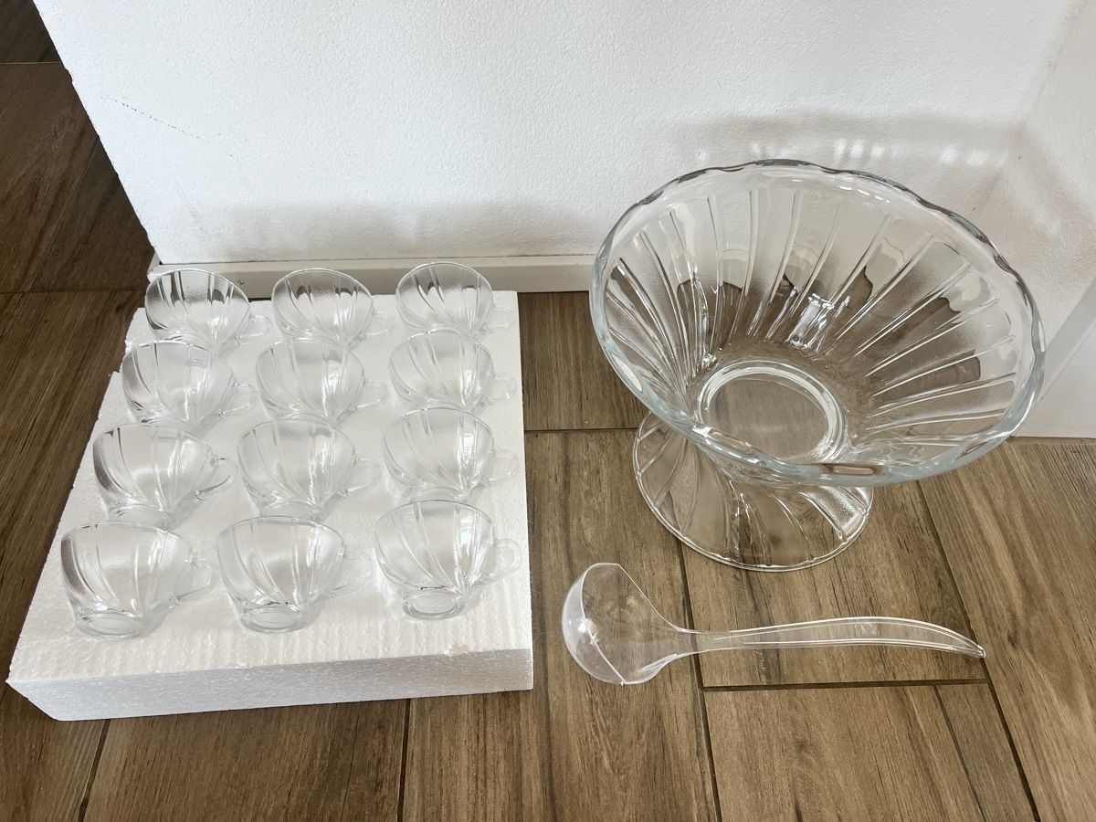 Verres: Glas Bowlenset – D'occasion à Dübendorf par vin_8z5x