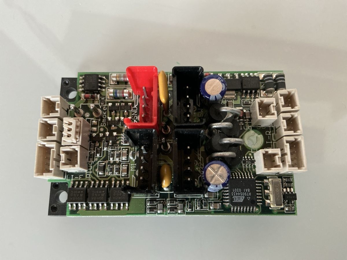 LGB Modelleisenbahnen: OnBoard digital Decoder LGB ZD91-CGZF2 ME 014110 gebraucht – Gebraucht aus Wängi von Madella