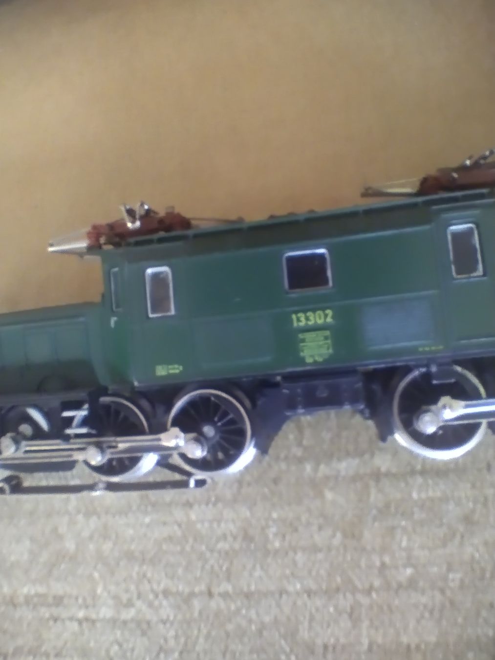 Märklin Modellini di ferrovie: Krokodil HO umgebaut  – Difettoso da Zürich venduto da Modjbul 2