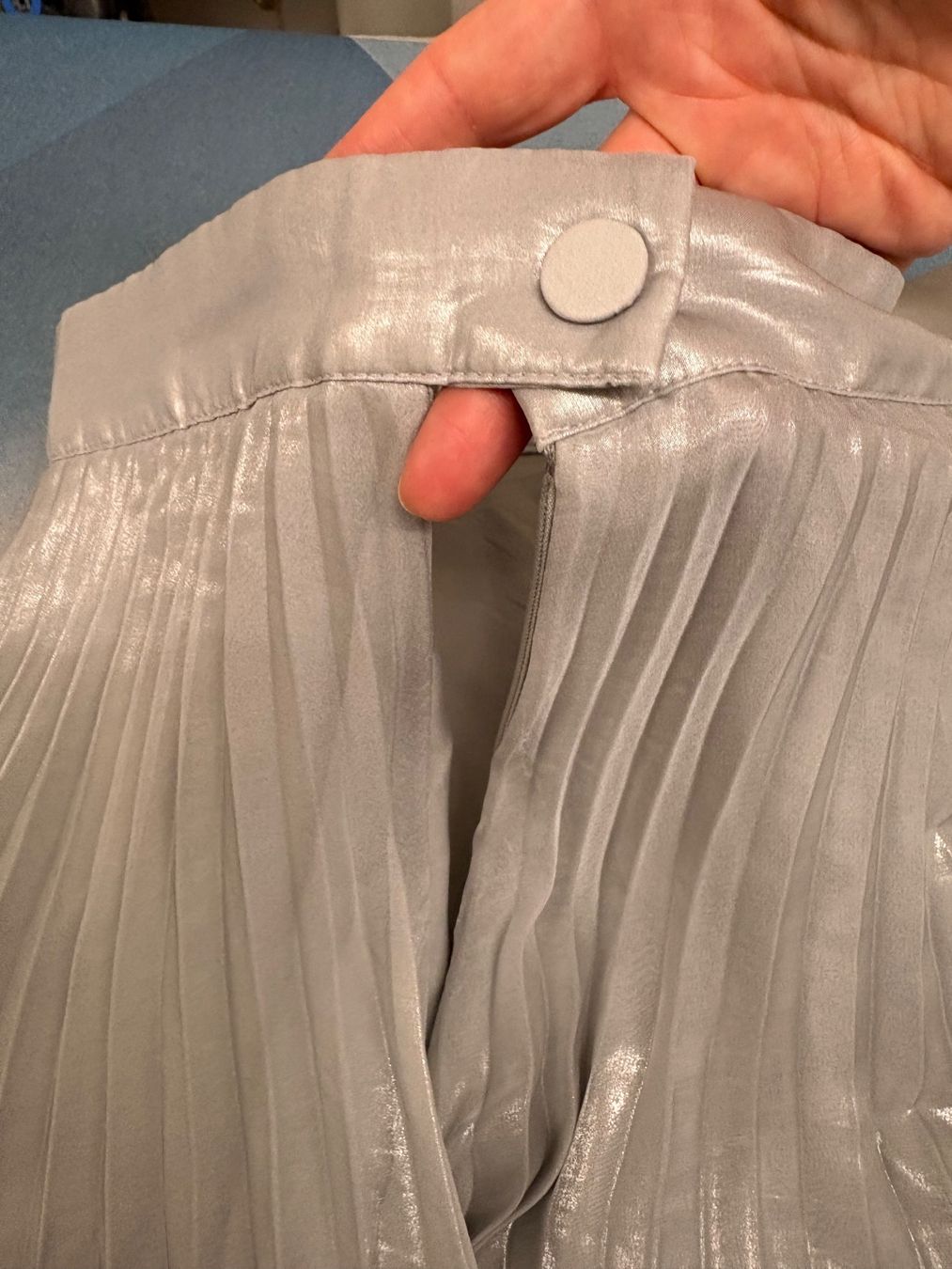 H&M Röcke: Plisseerock von H&M, silber, wadenlang, Gr. 40 – Gebraucht aus Egg b. Zürich von adimoxon 1