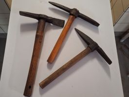 Scheunenfund  3 alte Spitzhacken