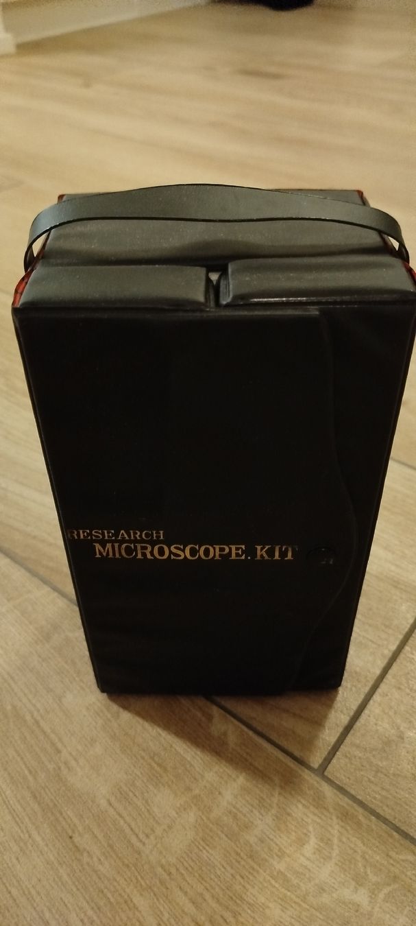 Microscopi: Microscope vintage avec lumière 750x + accessoires rare, – Nuovo e nell'imballaggio originale da Genève venduto da Octo-puces 3