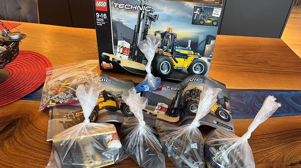 Lego Kit di costruzioni: LEGO TECHNIC Model 42079 - Schwerlast Gabelstapler – Usato da Aarwangen venduto da X_uwe_x 1
