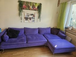 Ausgefallenes, super schönes Sofa in Violett