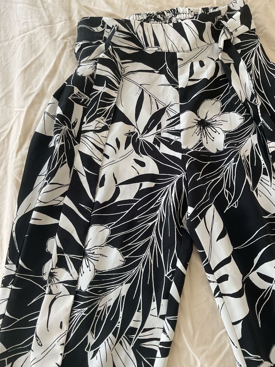 Tally Weijl Kleiderpakete: Tally Weijyl Hose 34  – Gebraucht aus Ottenbach von aks_wyt2 1
