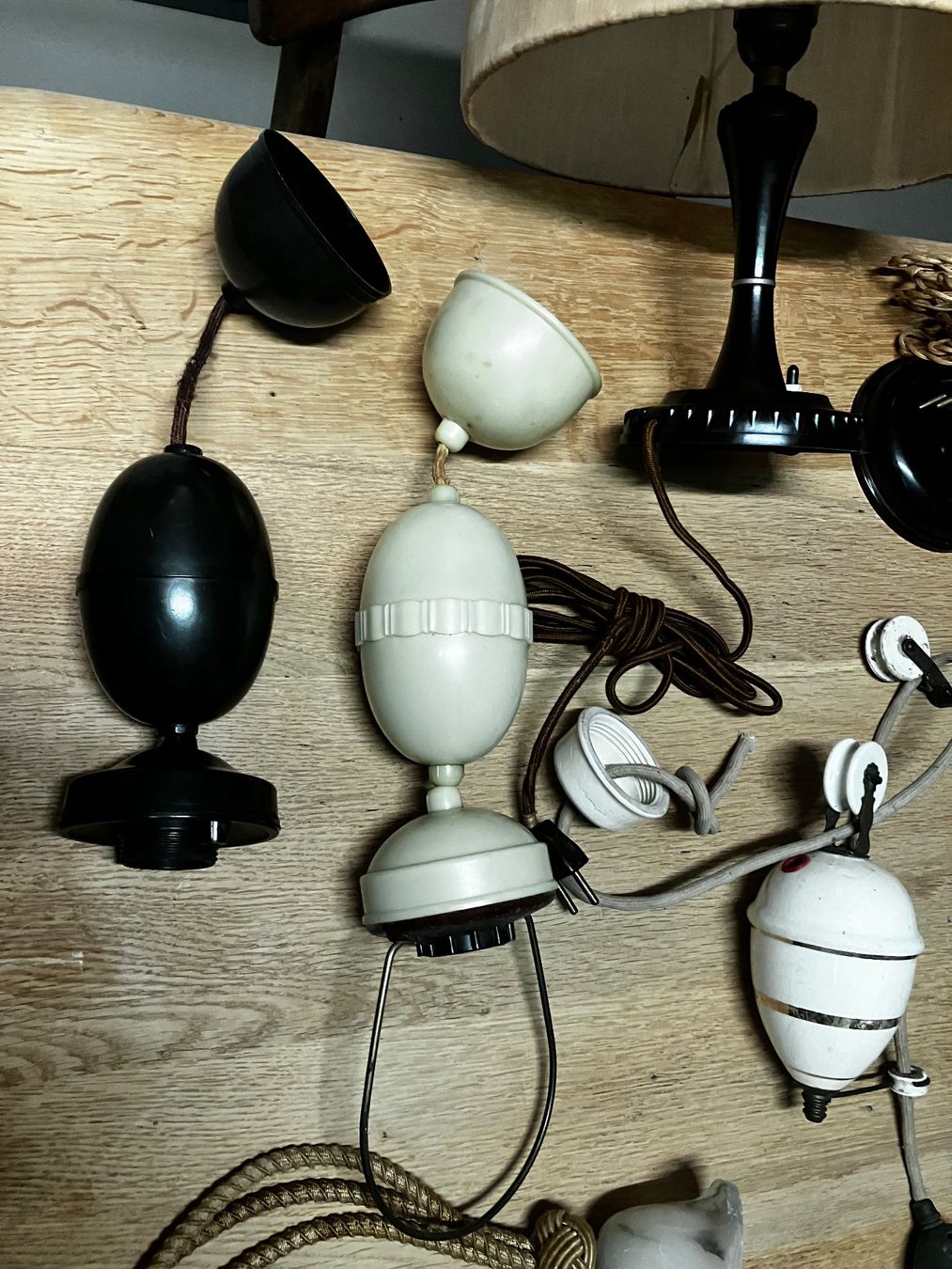 Lampen: Alte Bakelit-Lampen – Gebraucht aus Zürich von Ideal0 1