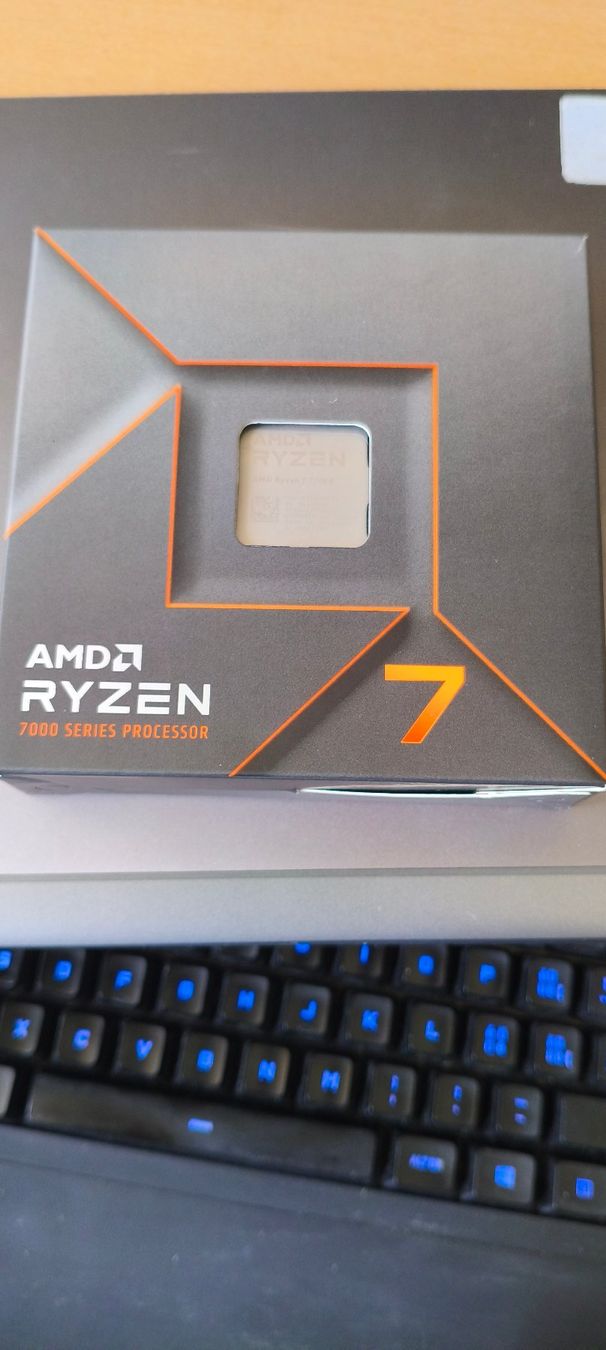 Amd Componenti elettronici: Processeur AMD Ryzen 7 7700X – Usato da Vufflens-Château venduto da eXavier 1