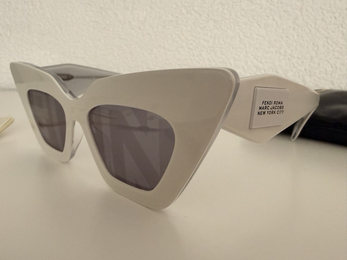 Fendi Occhiali & Lenti: Fendi x Marc Jacobs Oversized cat eye sunglasses NEW – Nuovo (secondo la descrizione) da Stallikon venduto da micimaci2 2