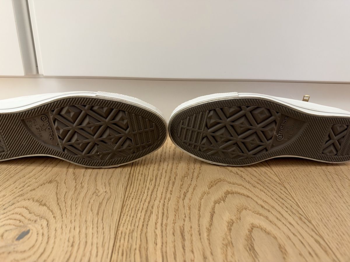 Converse Schuhe für Mädchen: Converse heart limited edition  – Neu (gemäss Beschreibung) aus Thonex von MrB55555 2