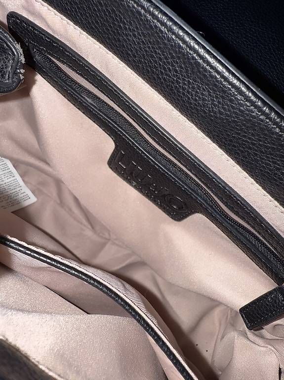 Liu Jo Taschen für Damen: Liu Jo Handtasche schwarz – Gebraucht aus Wollerau von nad_tkc7 2