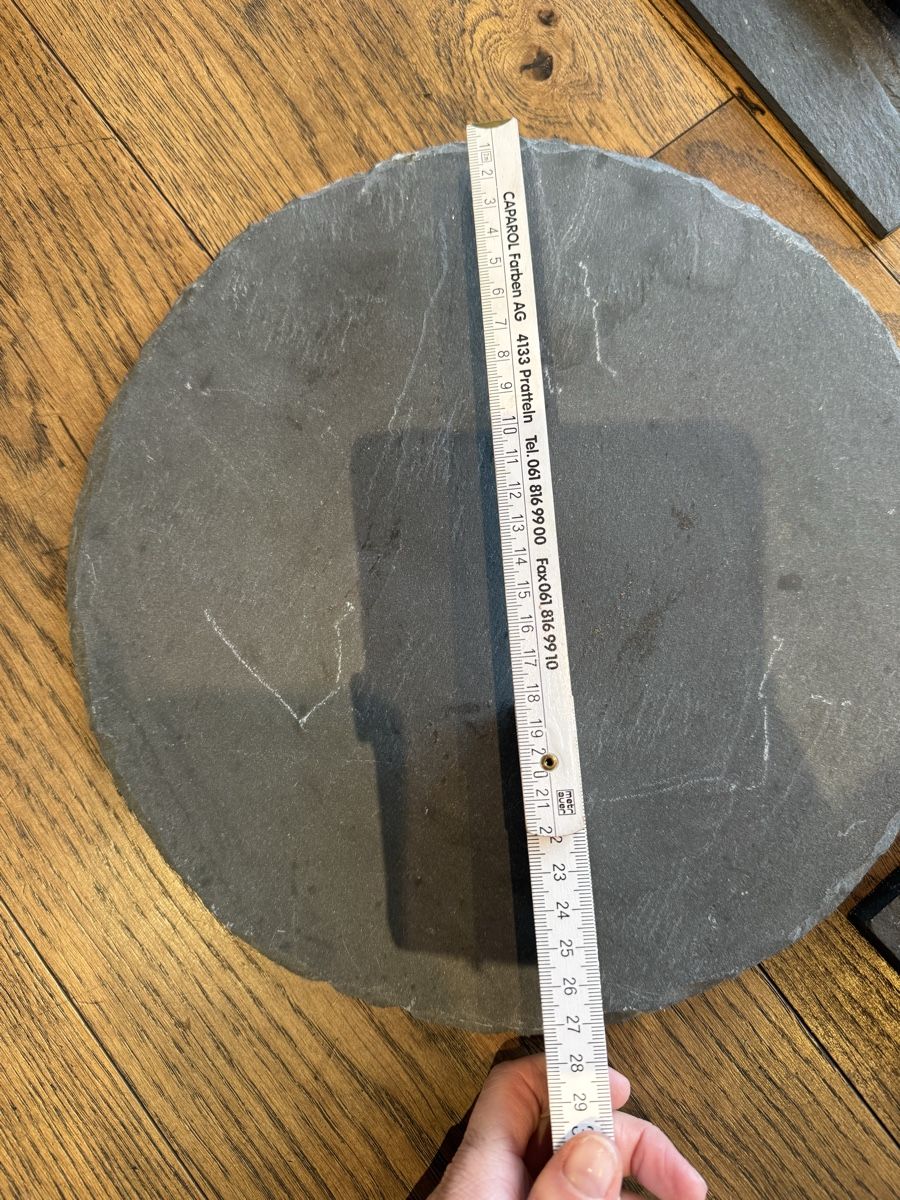 Piatti di portata: Diverse Schieferplatten, Käseplatten, Untersetzer – Usato da Niederbüren venduto da Oetschli 1