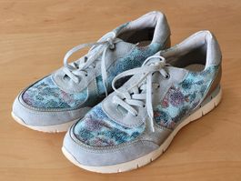 Sneaker Halbschuhe Turnschuhe Grösse 38 hellblau