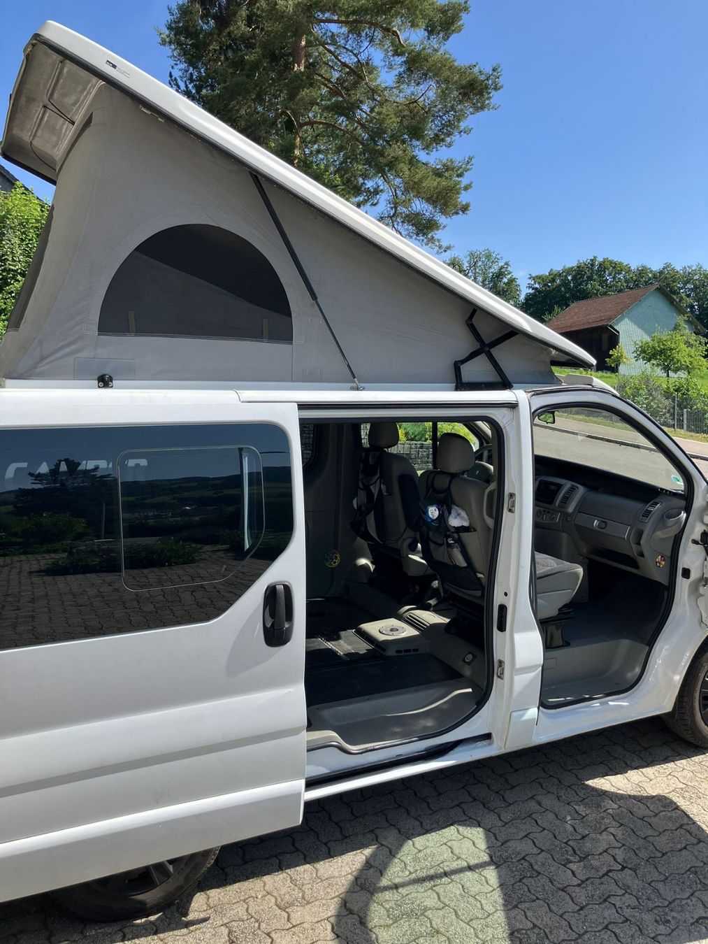 Renault Veicoli da campeggio: Renault Trafic 2.5dci Automat 7 Plätzer oder Camper MFK12.24 – Usato da Fischenthal venduto da inf_k2jf 4