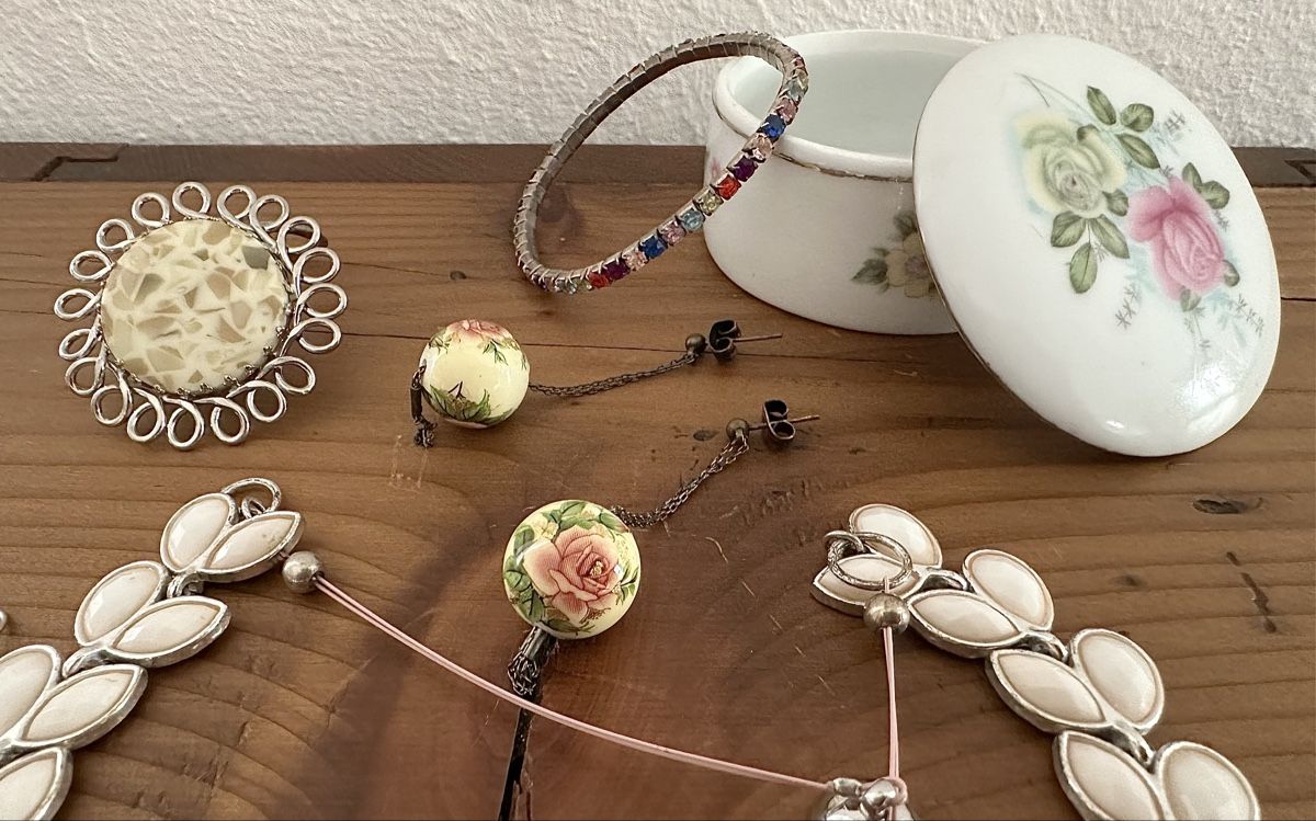 Sonstiger Schmuck: Vintage Modeschmuck Lot – Gebraucht aus Otelfingen von Jupi07 3