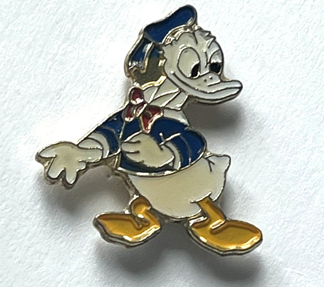 Disney Placchette & Badge: Pin Disney Comics Donald Duck – Usato da Kriens venduto da TSCH1
