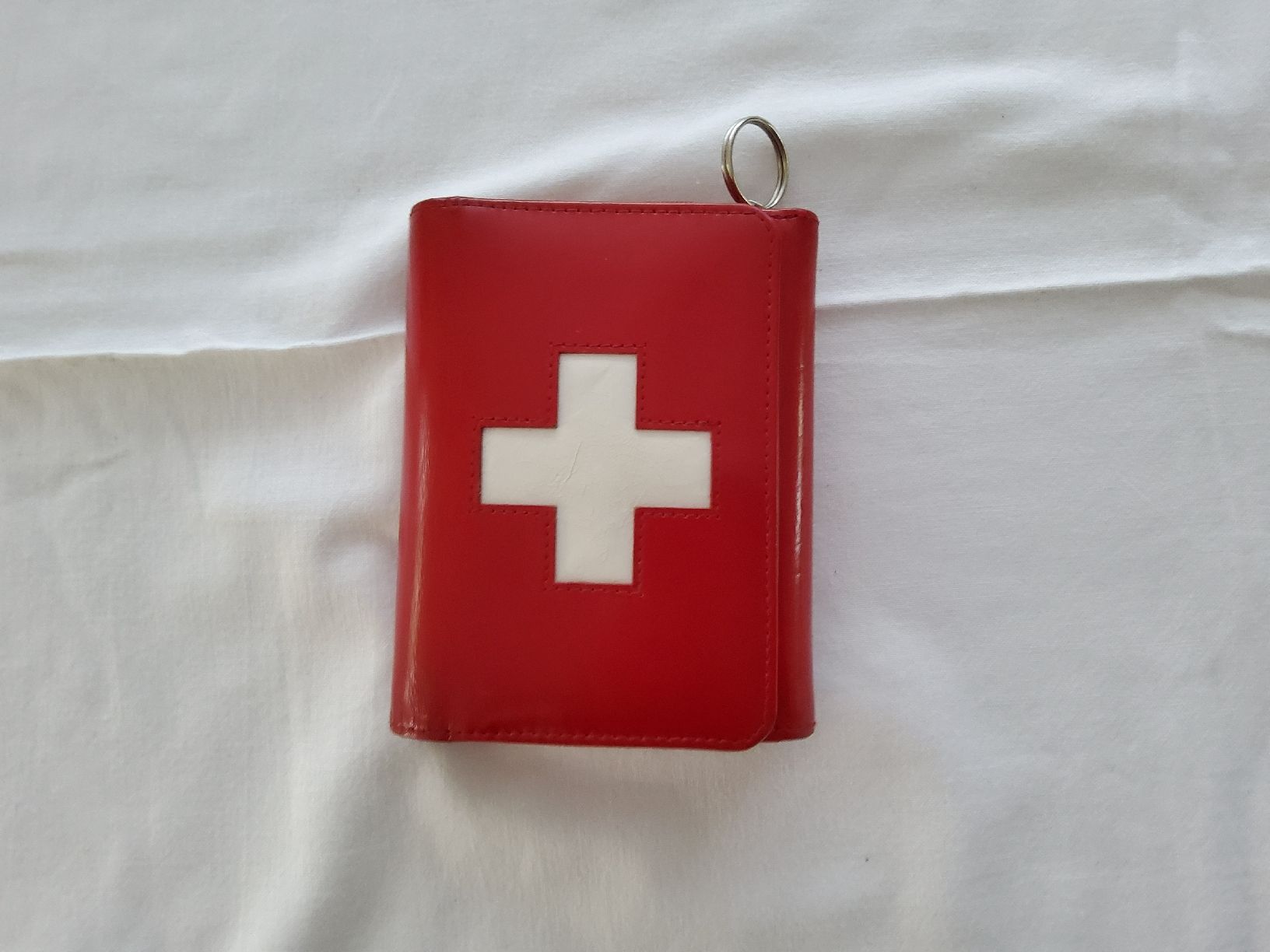 Portefeuilles: Portemonnaie mit Schweizerkreuz – D'occasion à Oberwangen b. Bern par rol_p5g6