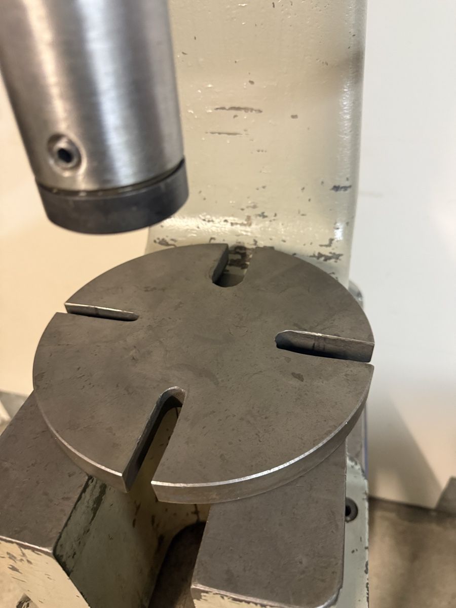 Weidemann Tutte le macchine: Dornpresse WEIDMANN Swiss – Usato da Sirnach venduto da S54Power 6