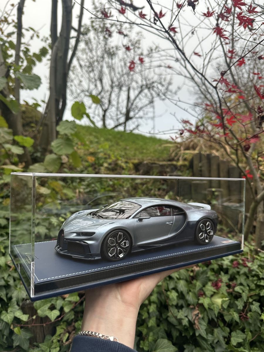 Bugatti Modellautos: 1:18 Bugatti Profilee MR – Neu und originalverpackt aus Samstagern von 118palla